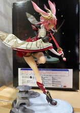 Load image into Gallery viewer, Honkai Impact Yae Sakura Premium Figure