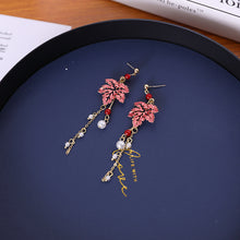 Load image into Gallery viewer, Kazuha Earrings